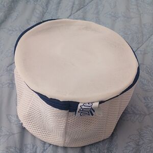Woolite White & Navy Blue Mesh Intimates Wash Bag with Zipper Closure